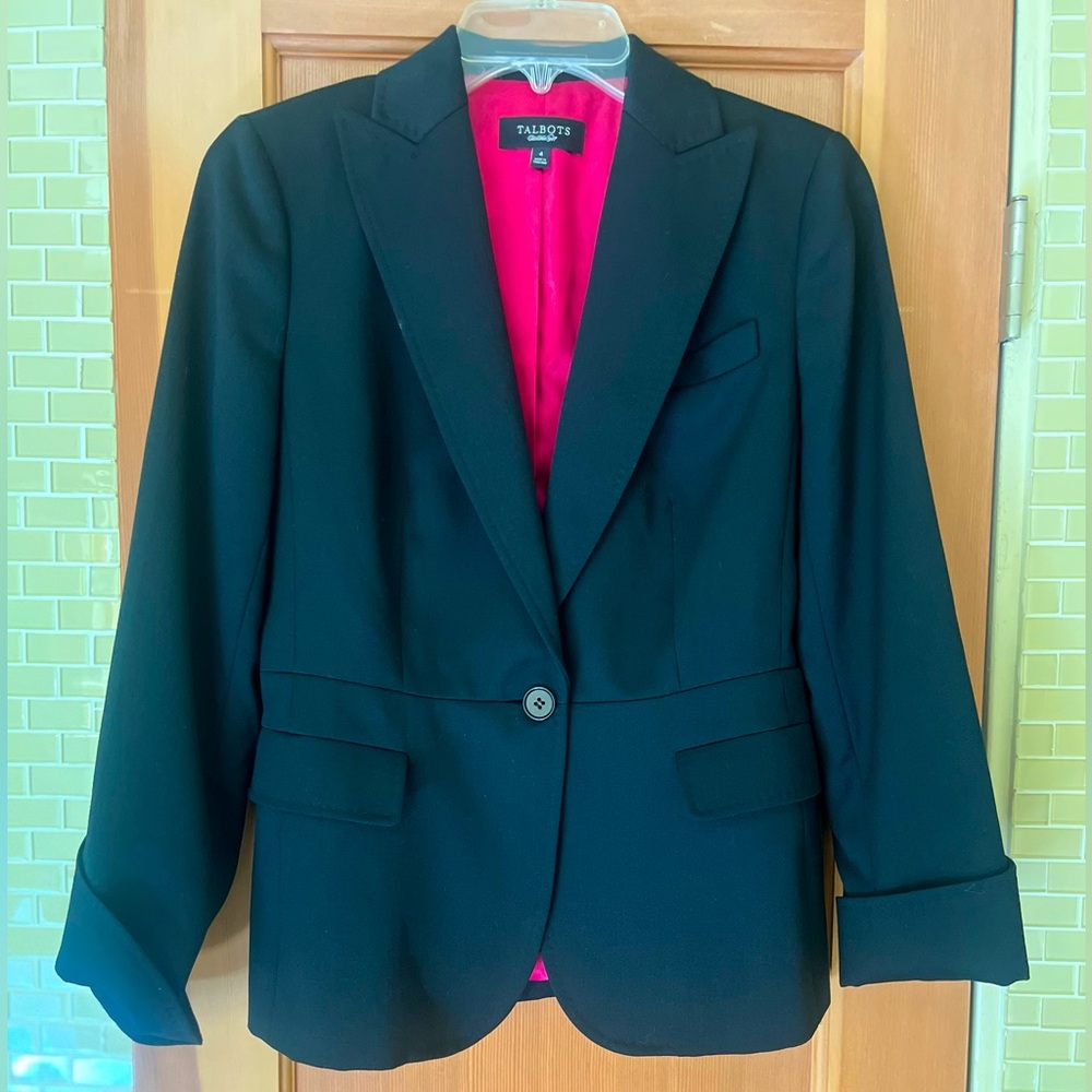 Classic Tailored Talbots Black Blazer 
Women’s Size 4